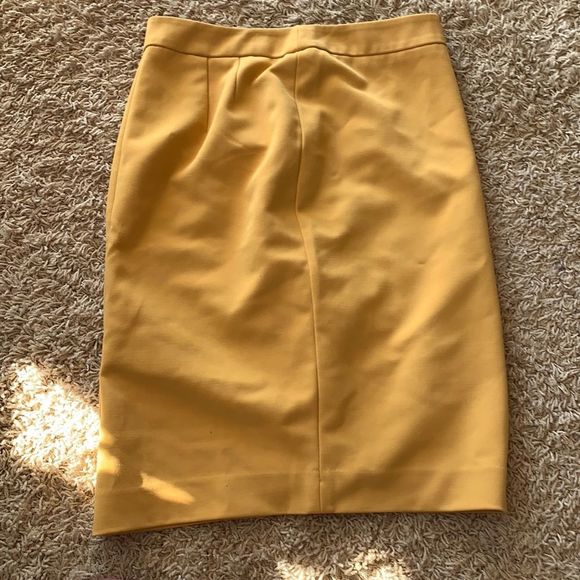 The Limited Dresses & Skirts - The Limited Mustard Yellow Pencil Skirt Size 4 Above the knee length